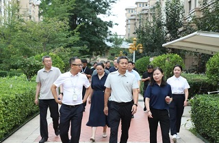 浙江省民政廳黨組書記、廳長陳斌等領(lǐng)導(dǎo)一行蒞臨燕達養(yǎng)護中心參觀調(diào)研